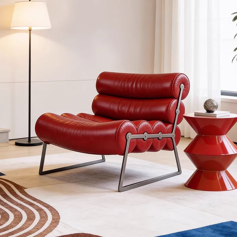 Furniture And Hardware Store - Italienischer Minimalistischer Rollstuhl, Burgunderrotes Sofa, Einzelsessel,